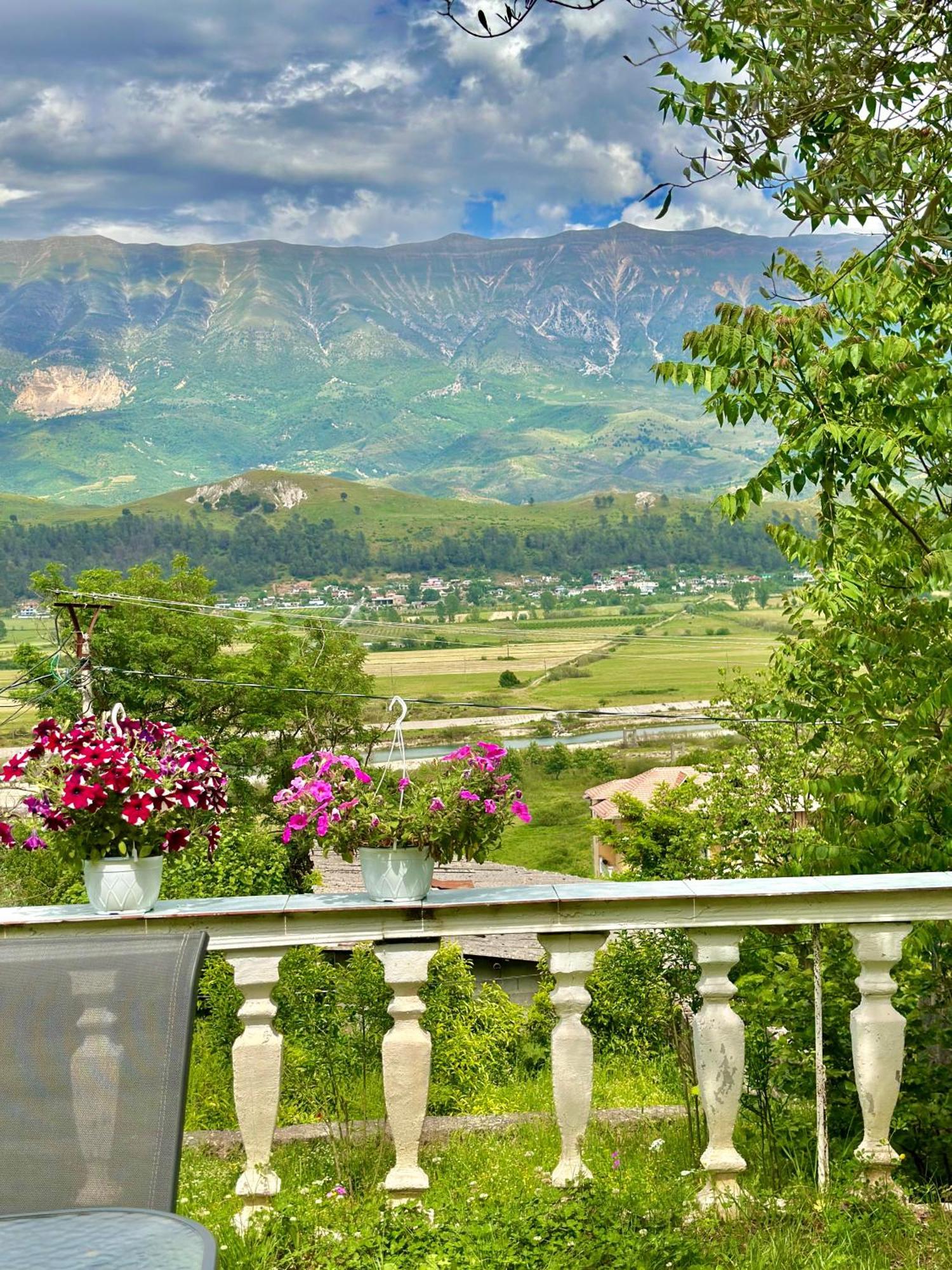 Villa Braho Gjirokastër Екстериор снимка
